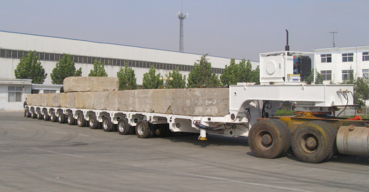 TITAN SPMT (Self-propelled modular transporter) semi trailer
